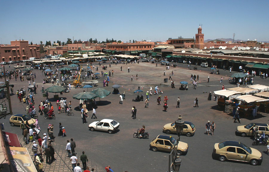 5578_Marrakech - Jamma El Fna overdag.jpg